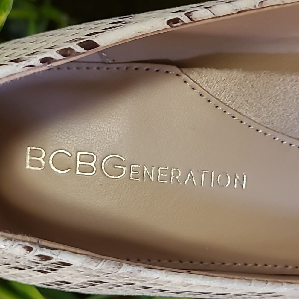 BCBGeneration Skie pump - Picture 4 of 11